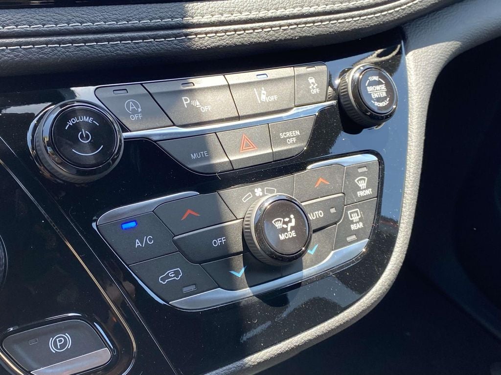2026 Chrysler Pacifica PACIFICA SELECT AWD