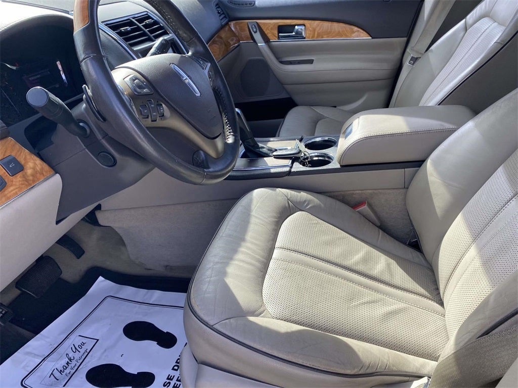 2014 Lincoln MKX Base