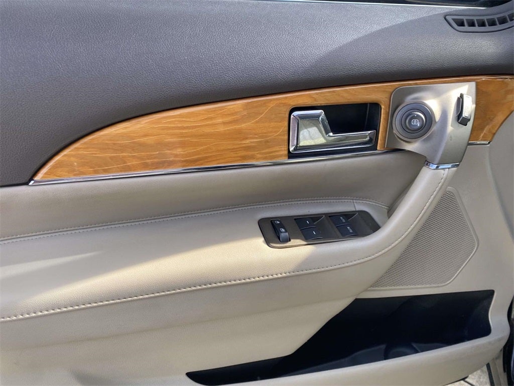 2014 Lincoln MKX Base