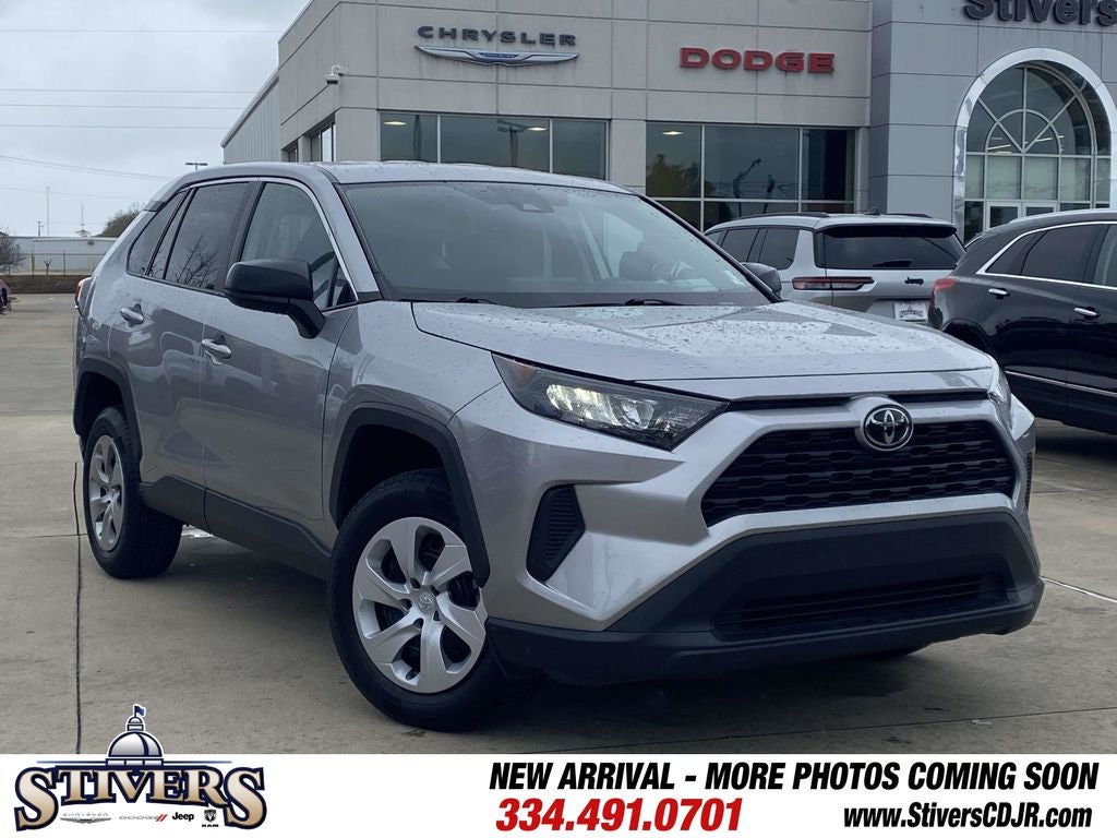 2022 Toyota RAV4 LE