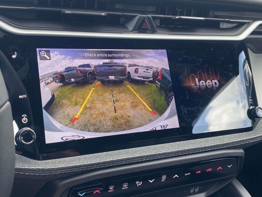 2026 Jeep Cherokee CHEROKEE LAREDO 4X4
