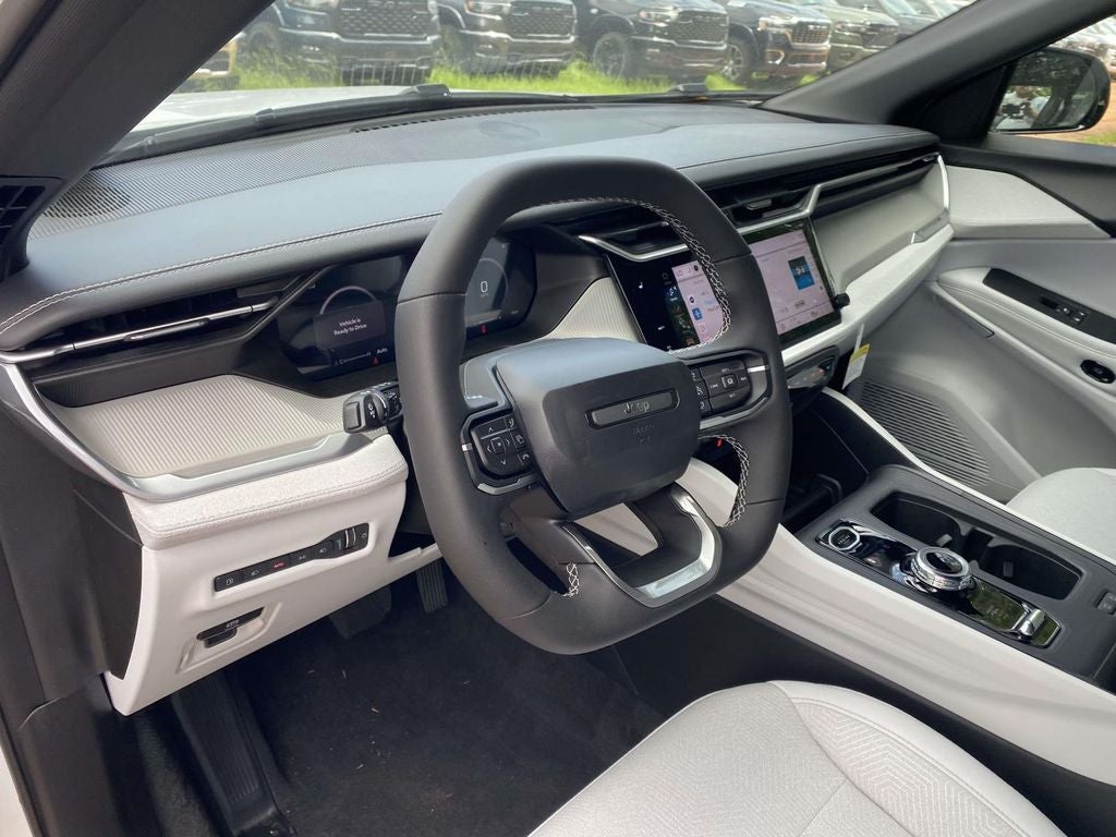 2026 Jeep Cherokee CHEROKEE LAREDO 4X4