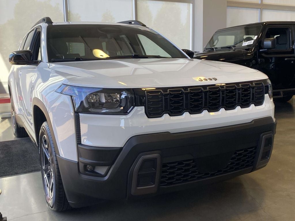 2026 Jeep Cherokee CHEROKEE LAREDO 4X4