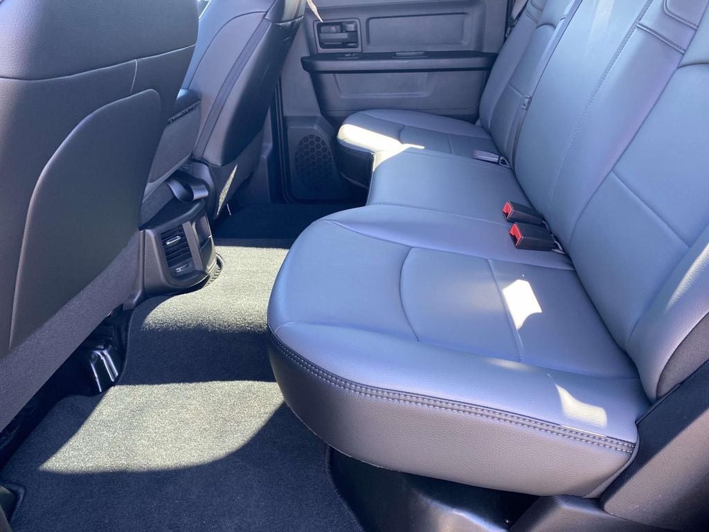 2026 RAM Ram 3500 RAM 3500 TRADESMAN CREW CAB 4X4 6'4' BOX