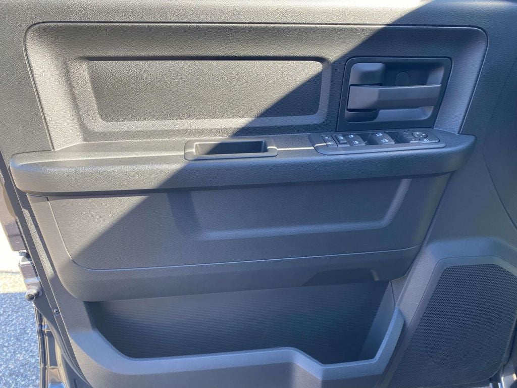 2026 RAM Ram 3500 RAM 3500 TRADESMAN CREW CAB 4X4 6'4' BOX