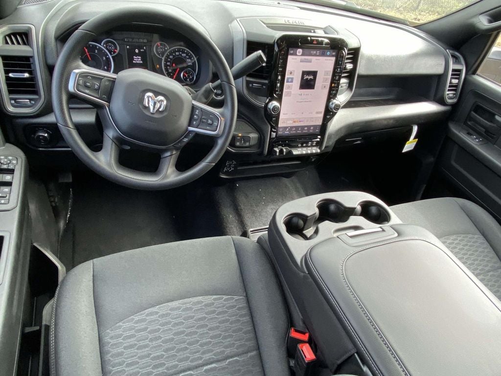 2026 RAM Ram 2500 RAM 2500 BLACK EXPRESS CREW CAB 4X4 6'4' BOX