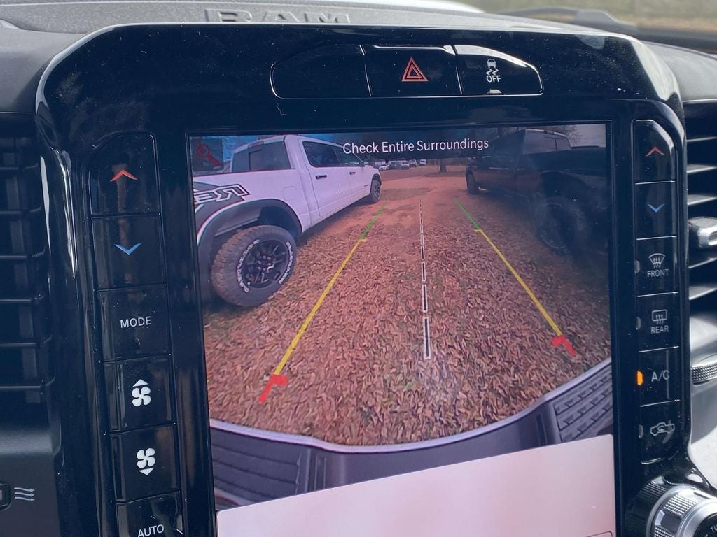 2026 RAM Ram 2500 RAM 2500 BLACK EXPRESS CREW CAB 4X4 6'4' BOX