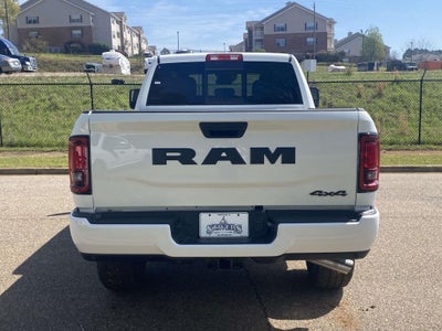 2026 RAM Ram 2500 RAM 2500 BLACK EXPRESS CREW CAB 4X4 6'4' BOX