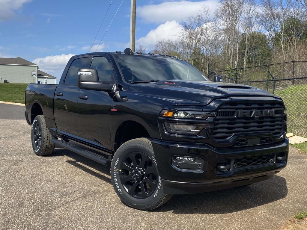 2026 RAM Ram 2500 RAM 2500 BLACK EXPRESS CREW CAB 4X4 6'4' BOX