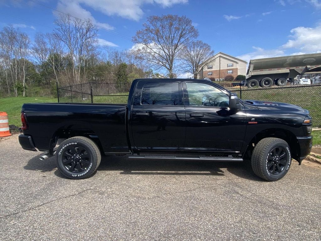 2026 RAM Ram 2500 RAM 2500 BLACK EXPRESS CREW CAB 4X4 6'4' BOX