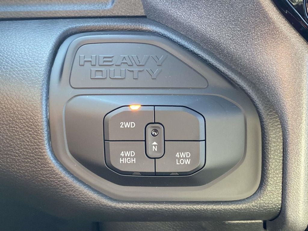 2026 RAM Ram 2500 RAM 2500 BLACK EXPRESS CREW CAB 4X4 6'4' BOX