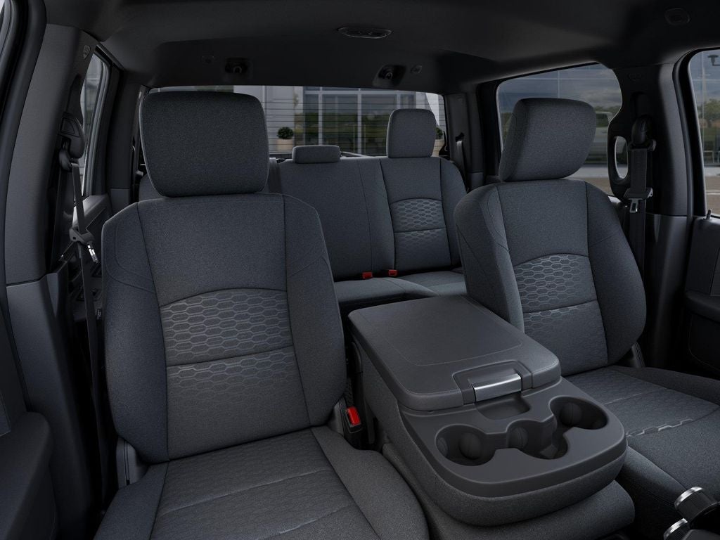 2026 RAM Ram 2500 RAM 2500 BLACK EXPRESS CREW CAB 4X4 6'4' BOX