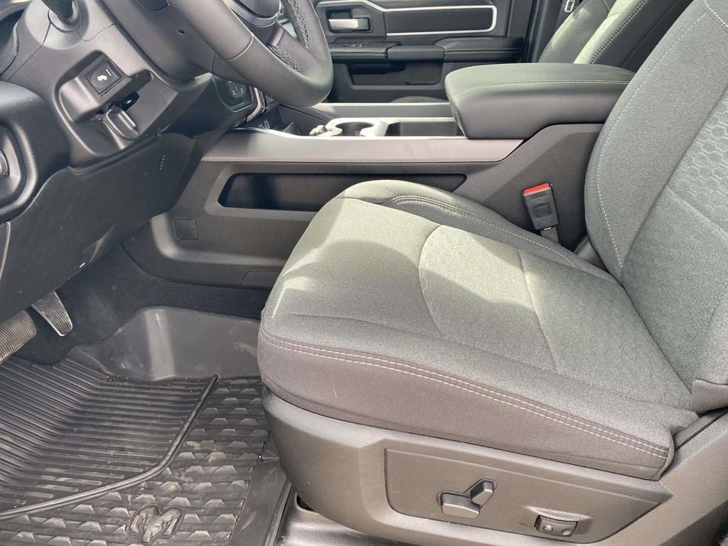 2025 RAM Ram 2500 RAM 2500 BIG HORN CREW CAB 4X4 6'4' BOX