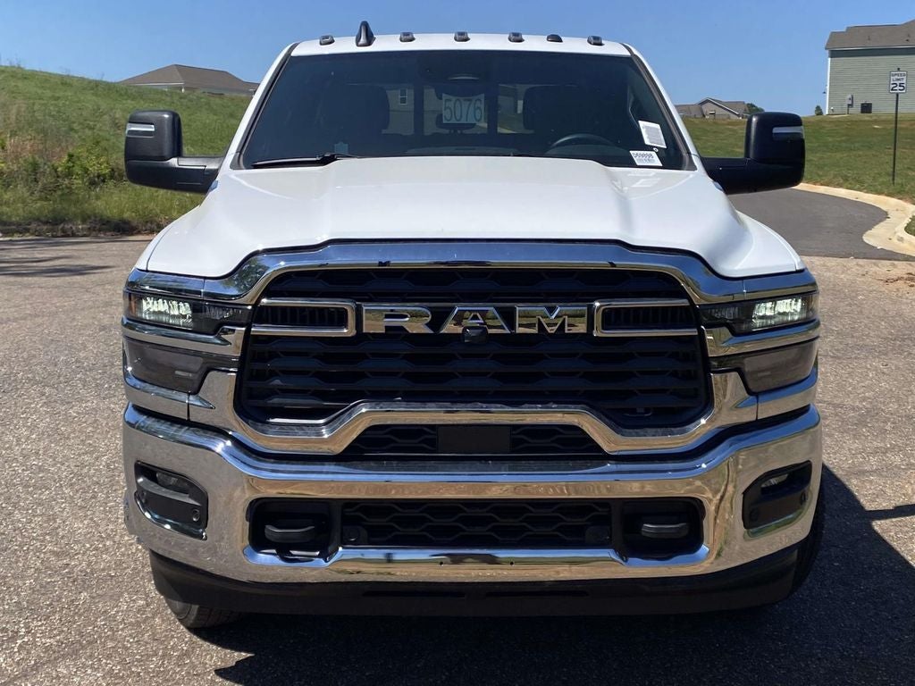 2026 RAM Ram 3500 RAM 3500 TRADESMAN CREW CAB 4X4 8' BOX