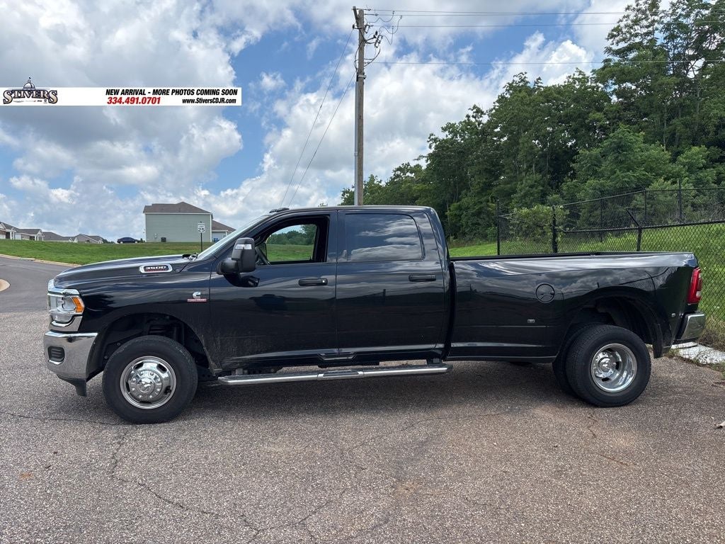 2024 RAM 3500 Tradesman Crew Cab 4x4 8' Box