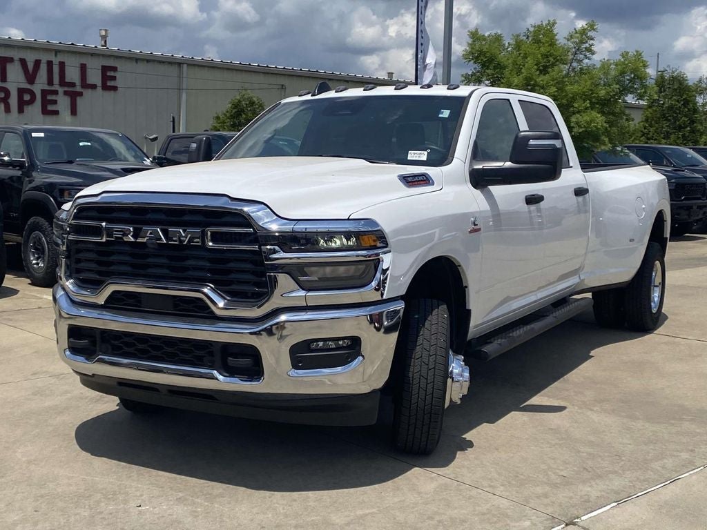 2026 RAM Ram 3500 RAM 3500 TRADESMAN CREW CAB 4X4 8' BOX