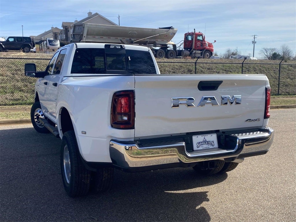 2026 RAM Ram 3500 RAM 3500 TRADESMAN CREW CAB 4X4 8' BOX
