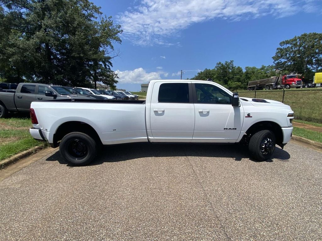2026 RAM Ram 3500 RAM 3500 LARAMIE CREW CAB 4X4 8' BOX