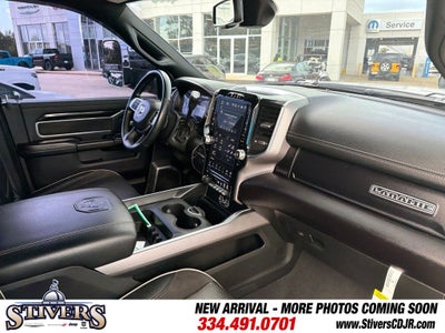 2022 RAM 3500 Laramie Crew Cab 4x4 8' Box