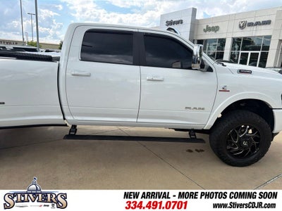 2022 RAM 3500 Laramie Crew Cab 4x4 8' Box