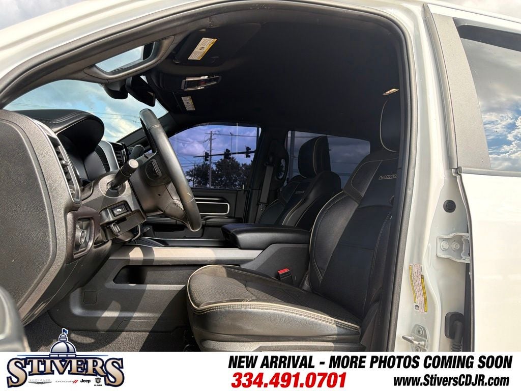 2022 RAM 3500 Laramie Crew Cab 4x4 8' Box