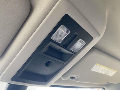 2023 RAM 1500 Classic SLT Crew Cab 4x4 5'7' Box