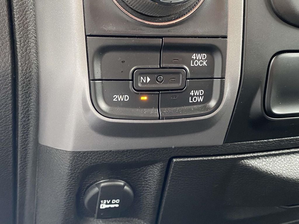 2023 RAM 1500 Classic SLT Crew Cab 4x4 5'7' Box