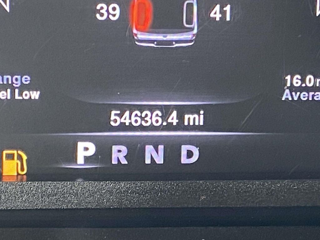 2023 RAM 1500 Classic SLT Crew Cab 4x4 5'7' Box