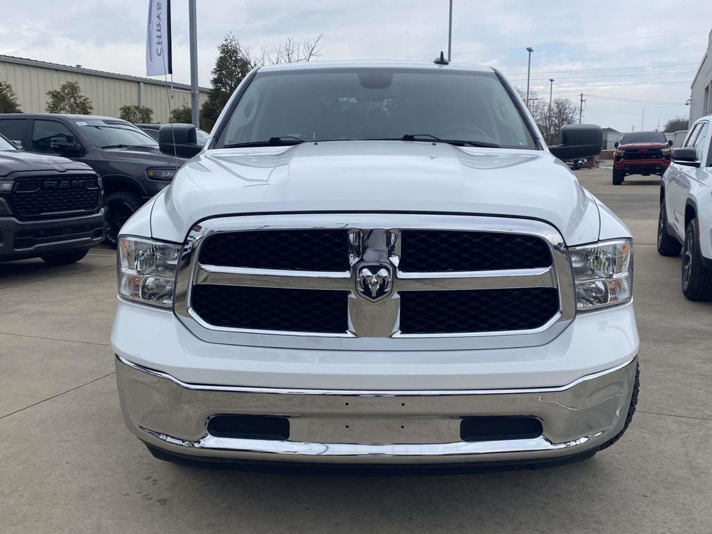 2023 RAM 1500 Classic SLT Crew Cab 4x4 5'7' Box