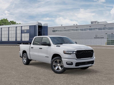 2026 RAM Ram 1500 RAM 1500 EXPRESS CREW CAB 4X4 5'7' BOX