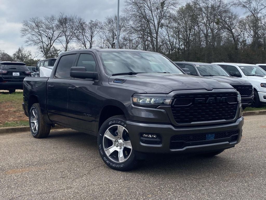 2026 RAM Ram 1500 RAM 1500 EXPRESS CREW CAB 4X4 5'7' BOX