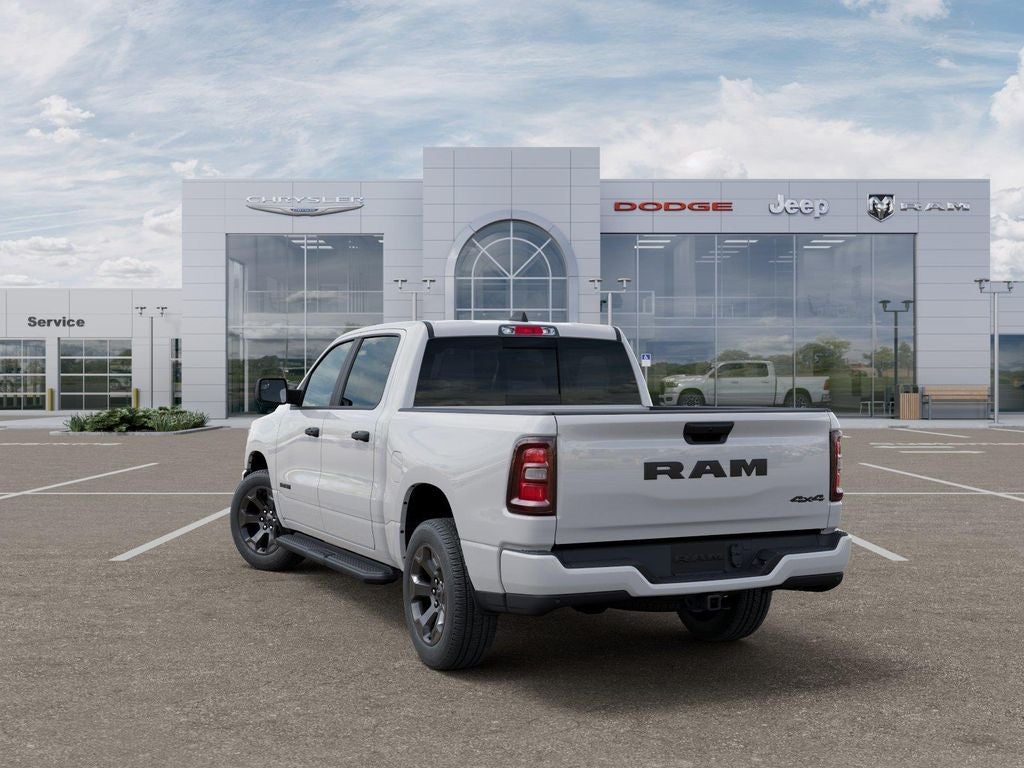2026 RAM Ram 1500 RAM 1500 EXPRESS CREW CAB 4X4 5'7' BOX