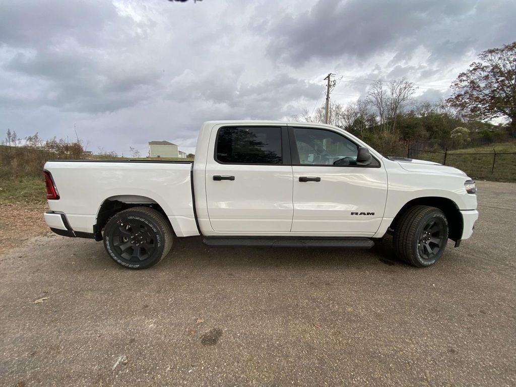 2026 RAM Ram 1500 RAM 1500 EXPRESS CREW CAB 4X4 5'7' BOX