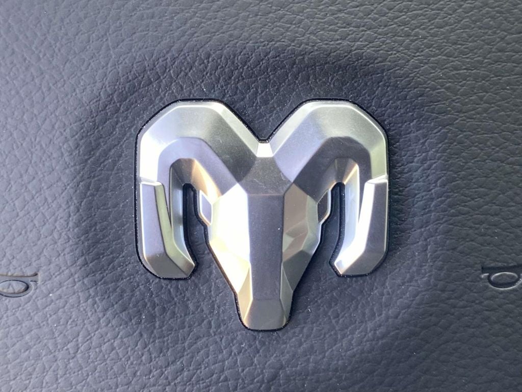 2026 RAM Ram 1500 RAM 1500 TRADESMAN CREW CAB 4X4 5'7' BOX