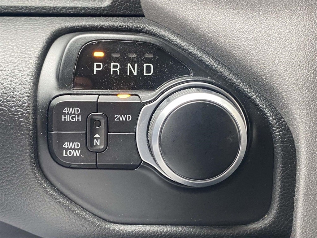 2020 RAM 2500 Tradesman Crew Cab 4X4 6'4' Box