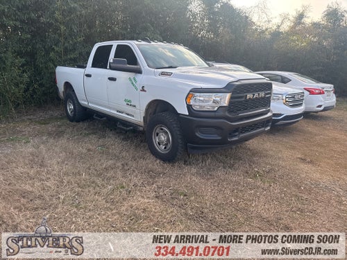 2022 RAM 2500 Tradesman Crew Cab 4x4 6'4' Box
