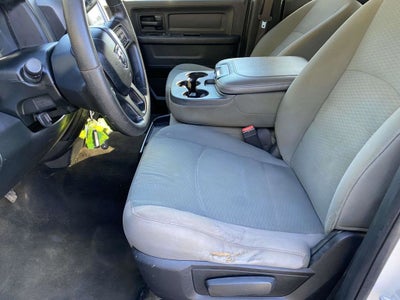 2017 RAM 2500 Tradesman Crew Cab 4x4 8' Box