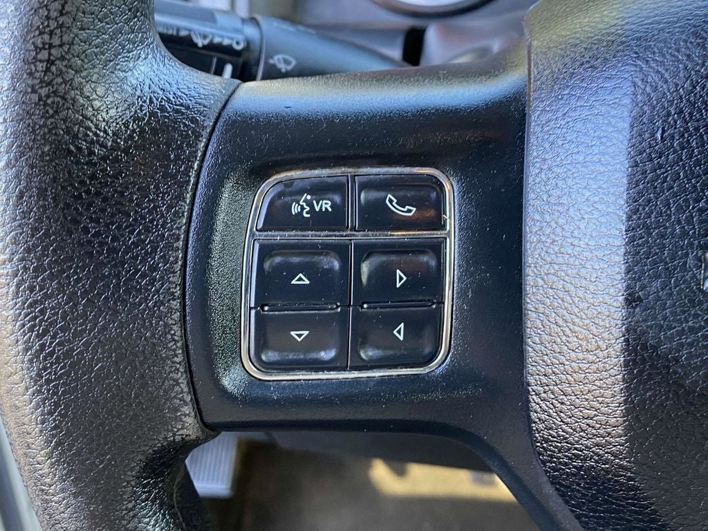 2017 RAM 2500 Tradesman Crew Cab 4x4 8' Box