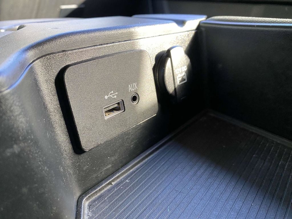 2017 RAM 2500 Tradesman Crew Cab 4x4 8' Box