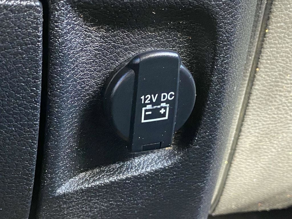 2017 RAM 2500 Tradesman Crew Cab 4x4 8' Box