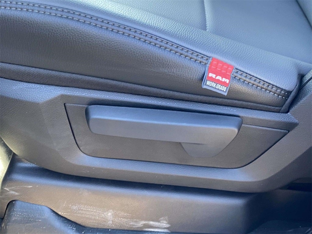 2026 RAM Ram 2500 RAM 2500 TRADESMAN CREW CAB 4X4 8' BOX