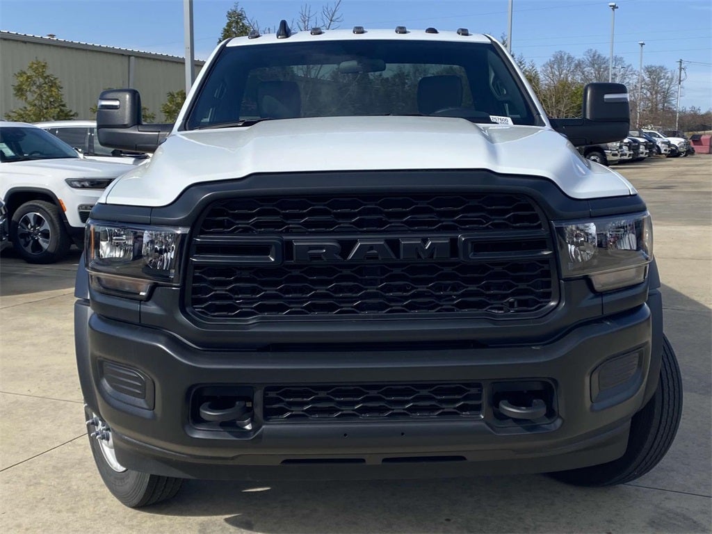 2024 RAM 5500 Chassis Tradesman/SLT