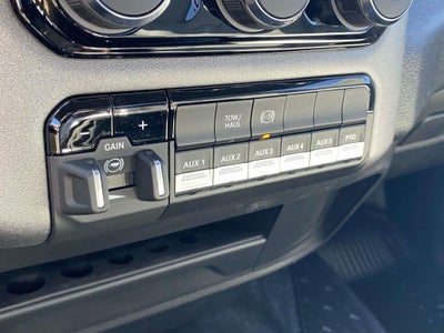 2026 RAM Ram 5500 Chassis Cab RAM 5500 TRADESMAN CHASSIS REGULAR CAB 4X2 120' CA