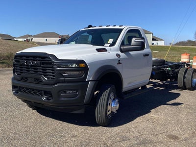 2026 RAM Ram 5500 Chassis Cab RAM 5500 TRADESMAN CHASSIS REGULAR CAB 4X2 120' CA