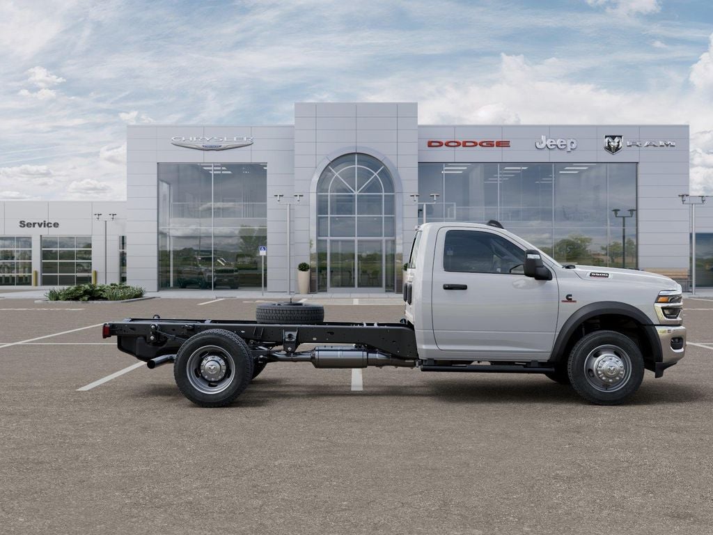 2026 RAM Ram 5500 Chassis Cab RAM 5500 TRADESMAN CHASSIS REGULAR CAB 4X4 84' CA