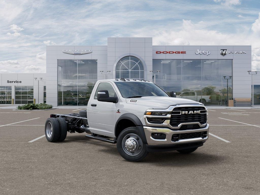 2026 RAM Ram 5500 Chassis Cab RAM 5500 TRADESMAN CHASSIS REGULAR CAB 4X4 84' CA
