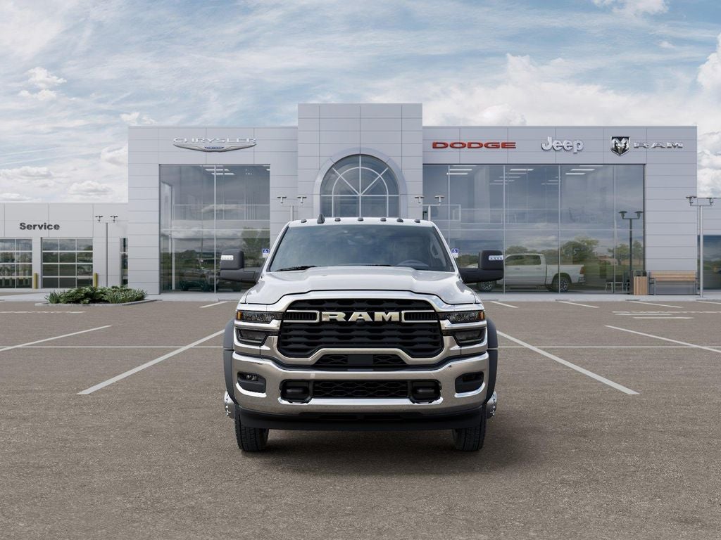 2026 RAM Ram 5500 Chassis Cab RAM 5500 TRADESMAN CHASSIS REGULAR CAB 4X4 84' CA