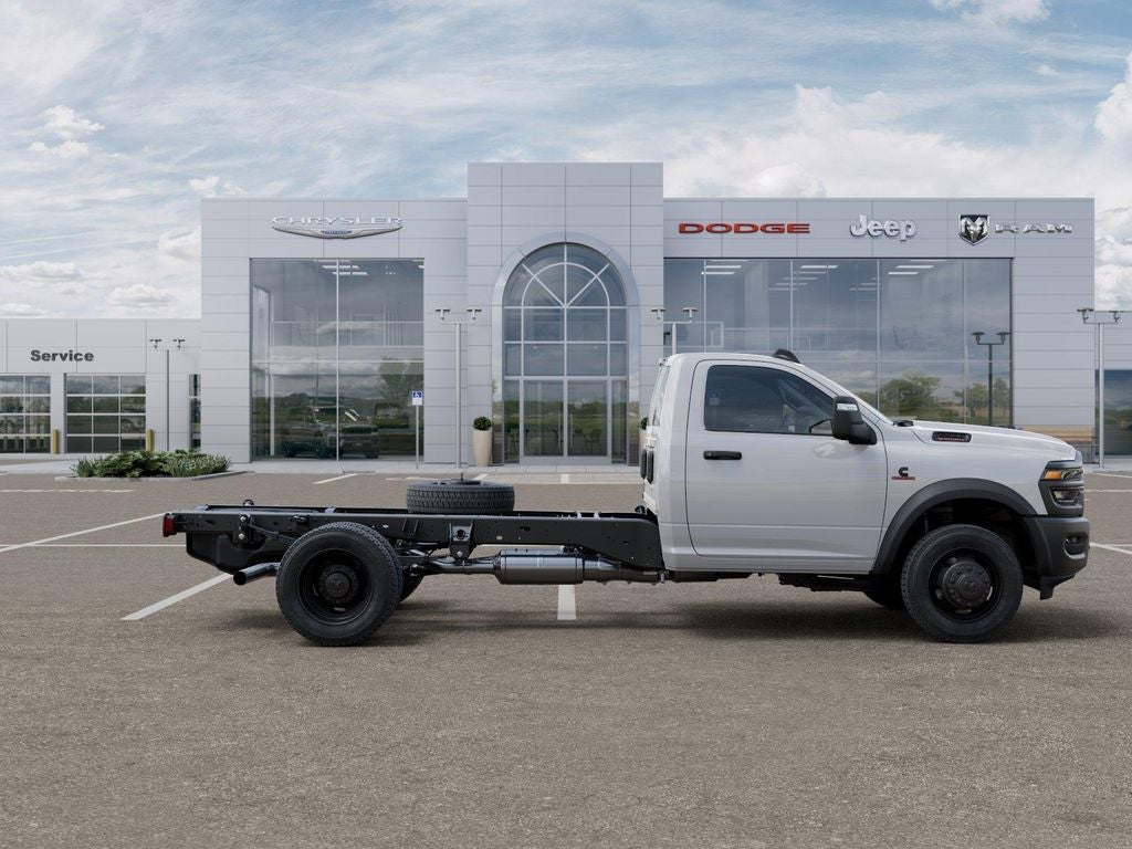 2026 RAM Ram 5500 Chassis Cab RAM 5500 TRADESMAN CHASSIS REGULAR CAB 4X4 84' CA
