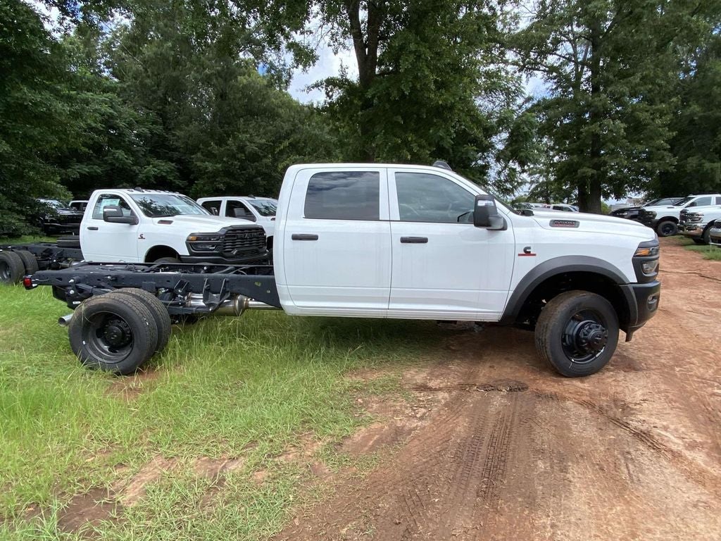 2026 RAM Ram 5500 Chassis Cab RAM 5500 TRADESMAN CHASSIS CREW CAB 4X4 60' CA