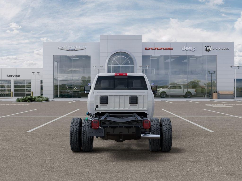 2026 RAM Ram 5500 Chassis Cab RAM 5500 TRADESMAN CHASSIS CREW CAB 4X4 60' CA